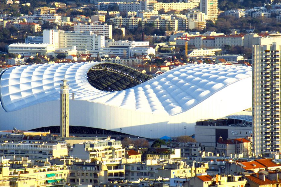 quels sont les 3 plus grands stades de foot en France ?